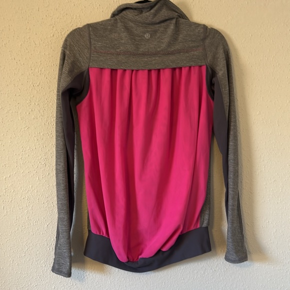 Lululemon lightweight zip up jacket medium - Picture 4 of 6